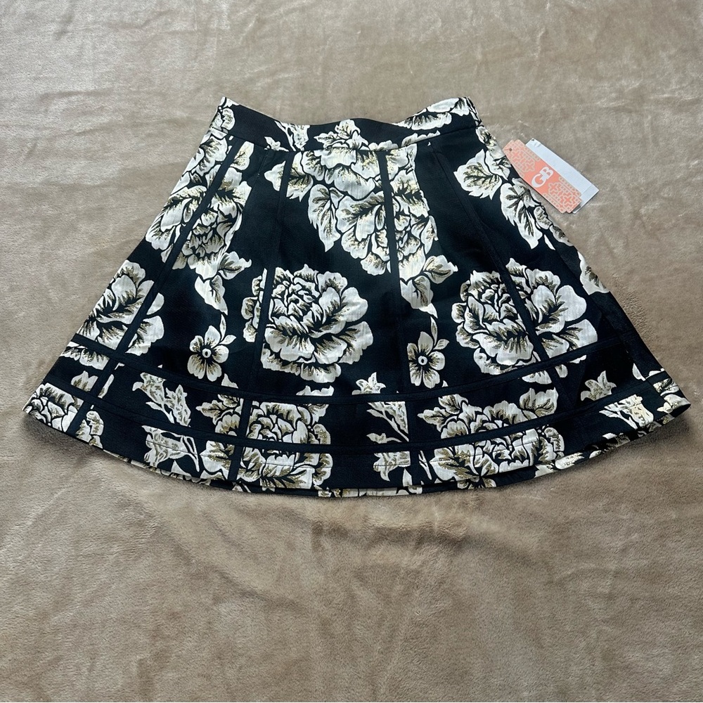 Giani Bernini Chic Black White and Gold Floral Skater Skirt NWT